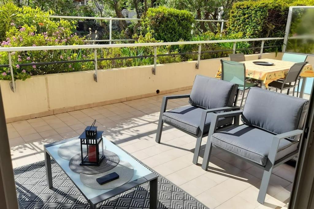 Apartment En Toute Quietude, A 5min A Pied Frejus